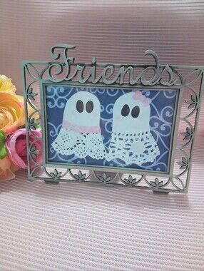 Summerween GHOUL FRIENDS Dainty Doily Paper Portrait Cute Halloween Spirits